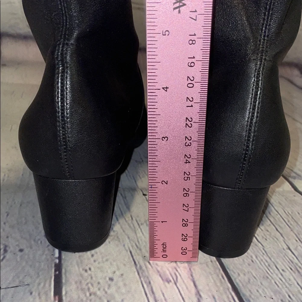 Stuart Weitzman Black Heeled Boots Size 8 Leather Designer Ankle/Booties - Picture 8 of 13